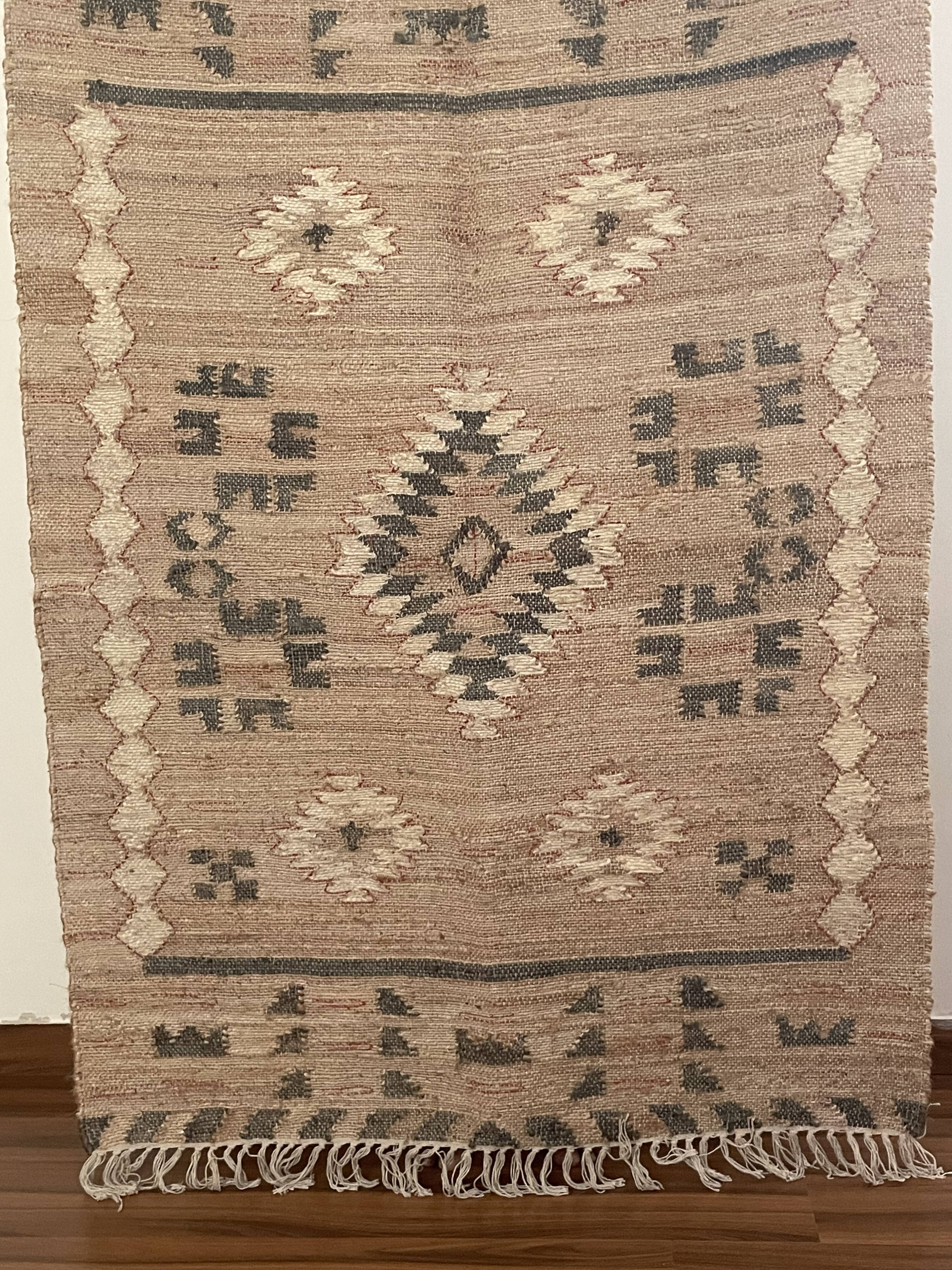 Tapis kilim tissé à la main