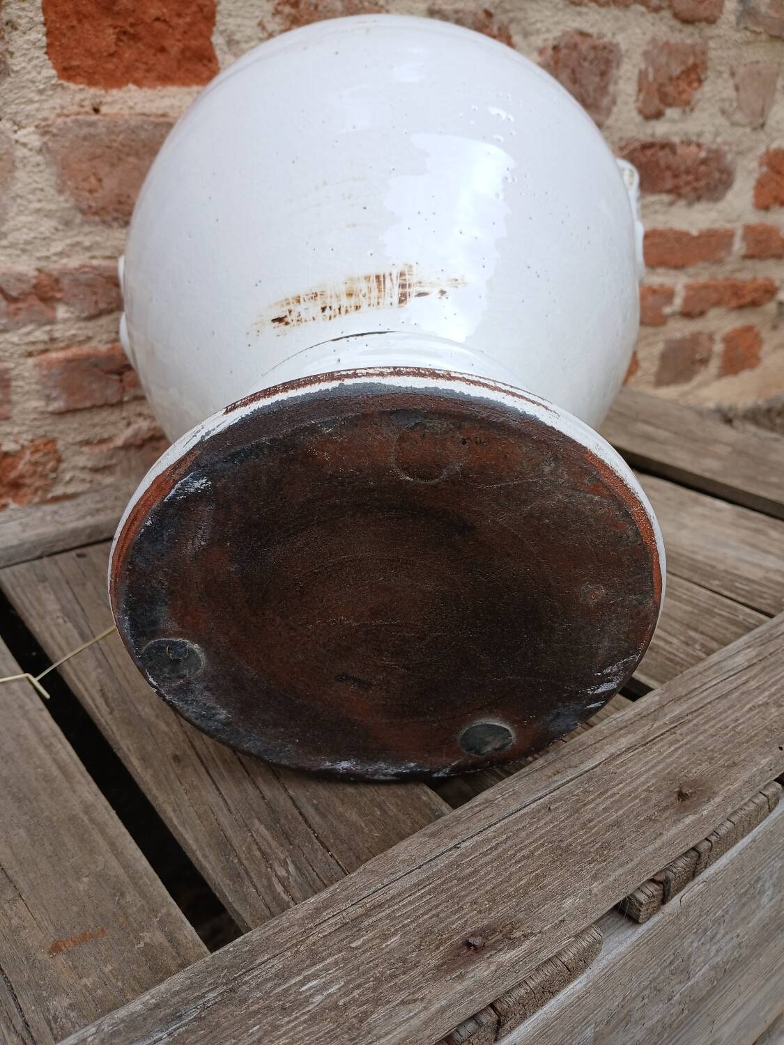 White glazed stoneware jar / pottery