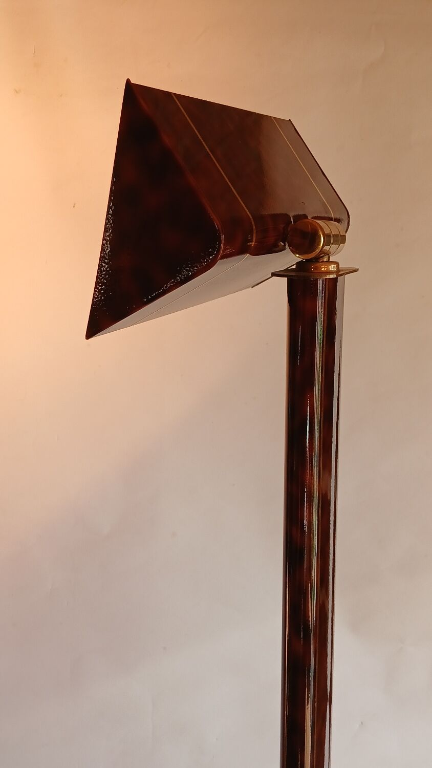 Metal and brass floor lamp, Relco Milano, 1970s.