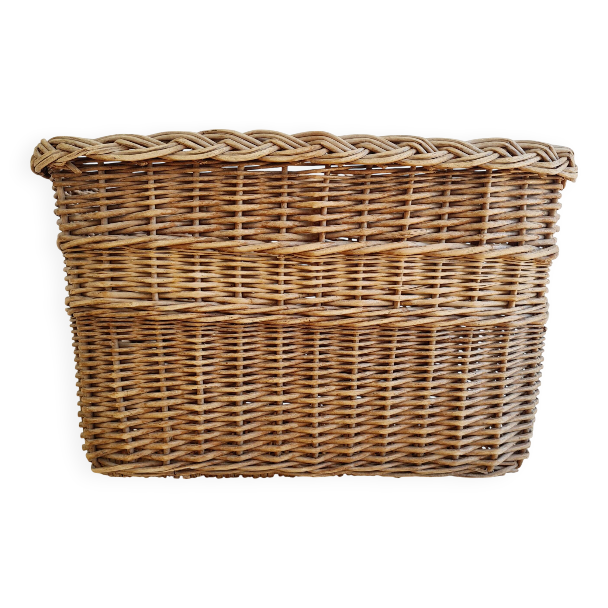 Rattan planter basket