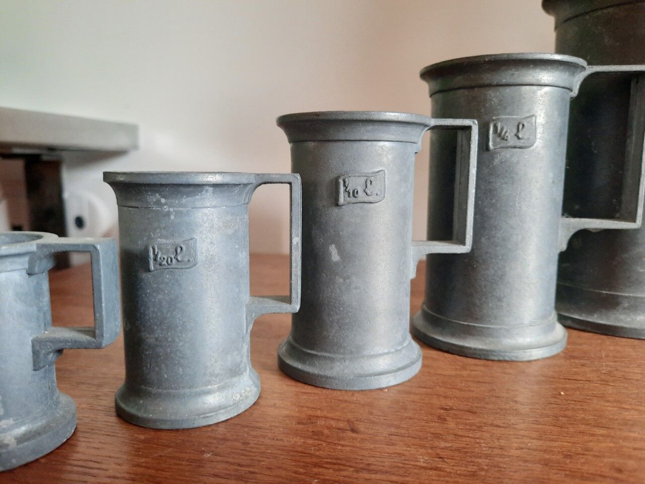 Series of tin measurements