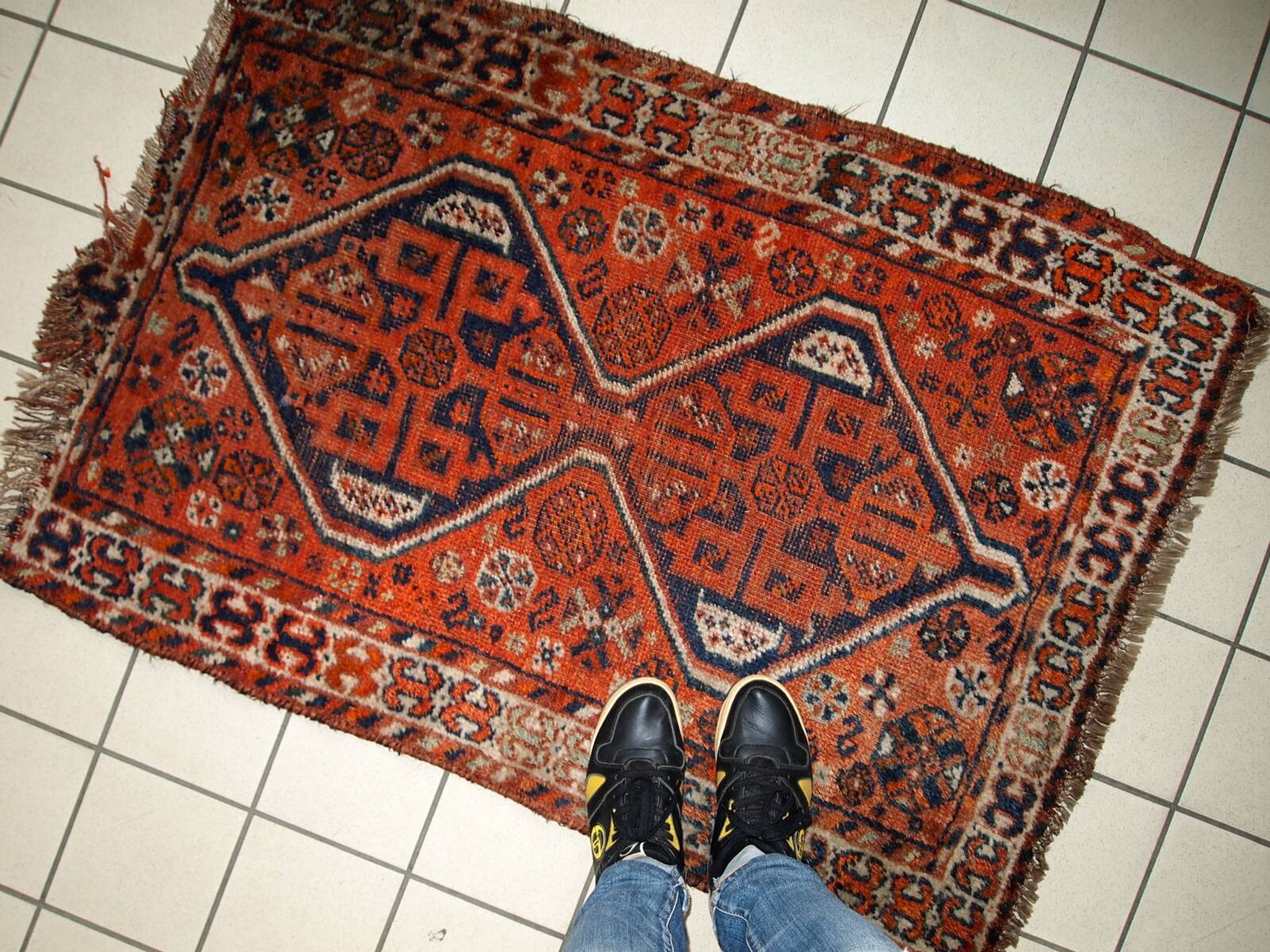 Tapis Antique Shiraz en Laine, Début du XXe Siècle, Élégance Historique
