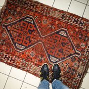 Tapis Antique Shiraz en Laine, Début du XXe Siècle, Élégance Historique