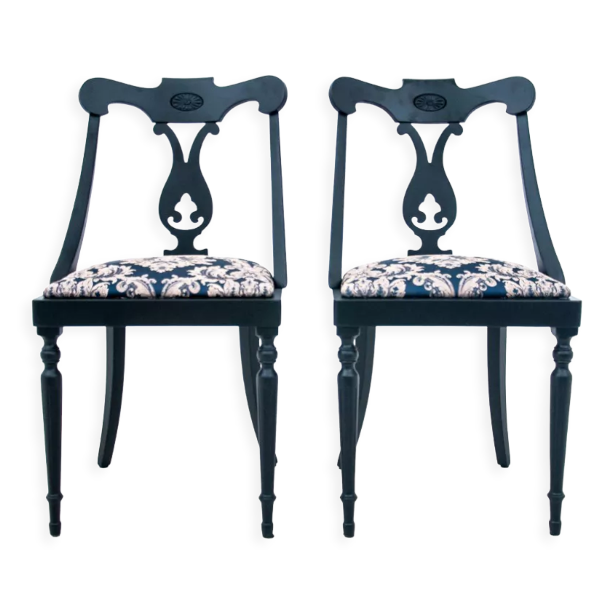 Chaises anciennes, Europe du Nord, vers 1890, après restauration