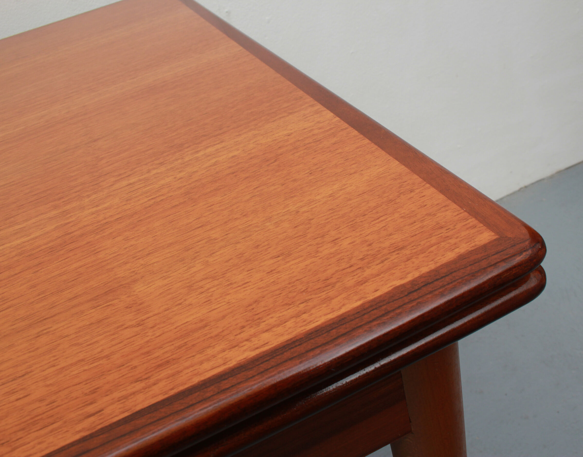 1960s diningtable in rosewood