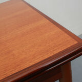Table à manger des années 1960 en palissandre