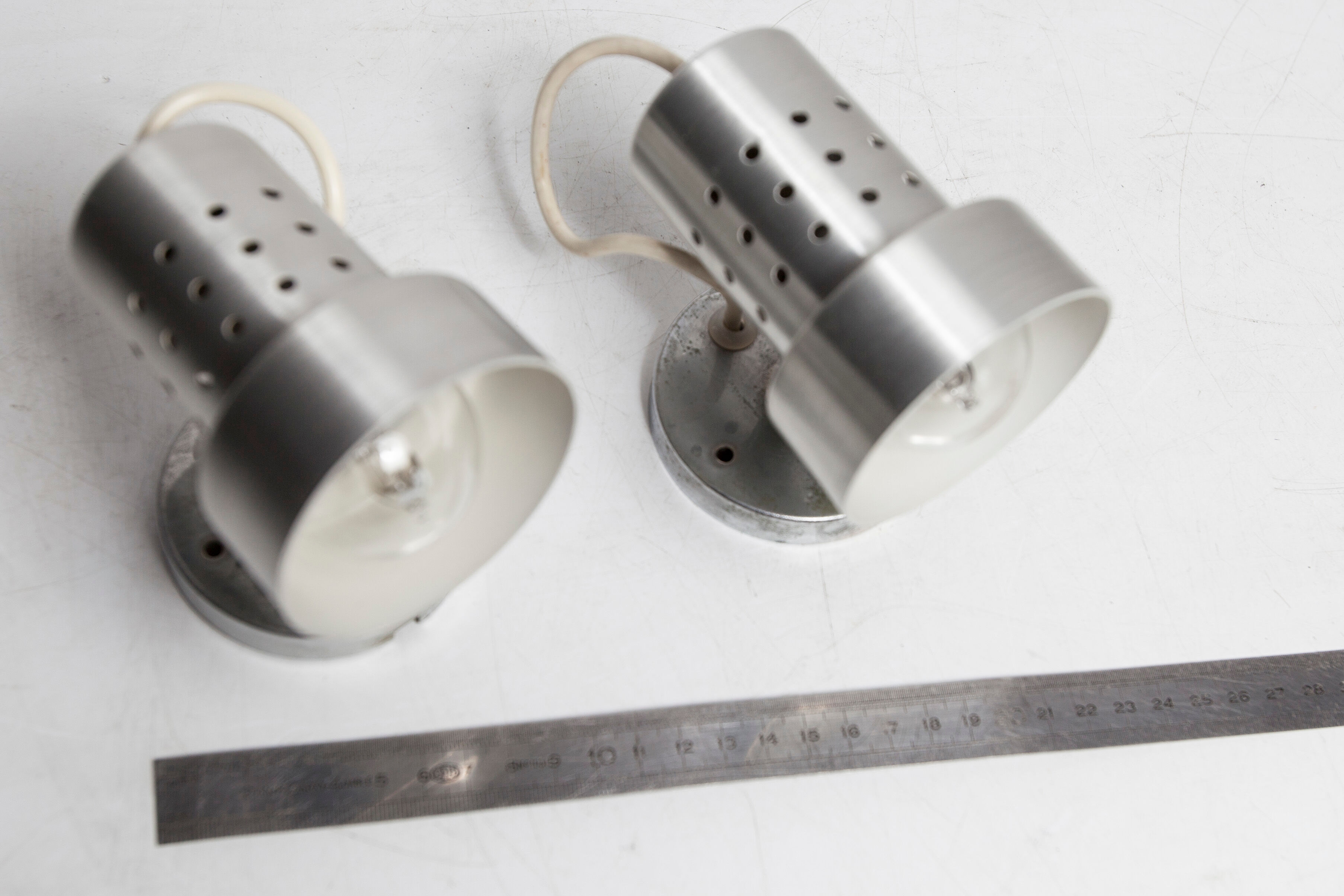 Pair of modernist wall lights in aluminum 1970