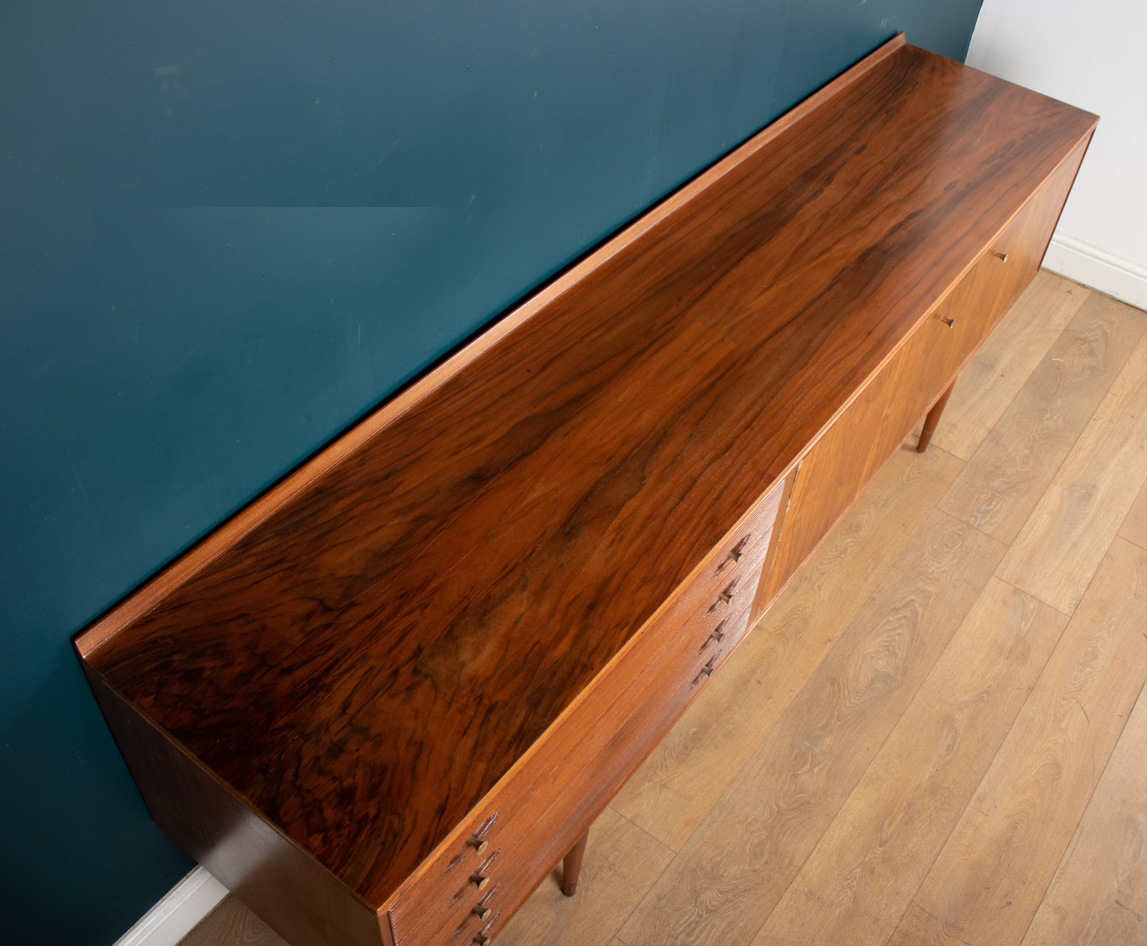 Enfilade ar Robert Heritage