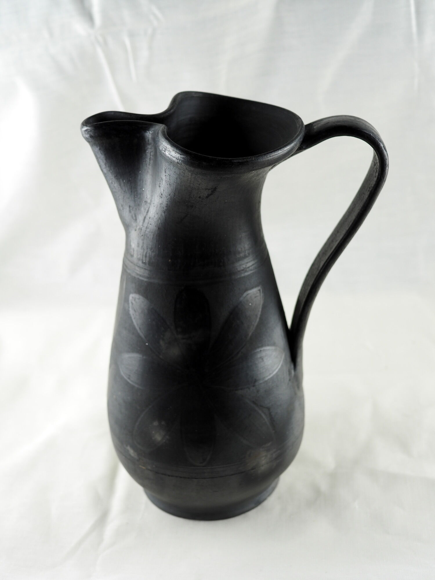 Stylized black pitcher - black pottery of Bisalhães - XXth