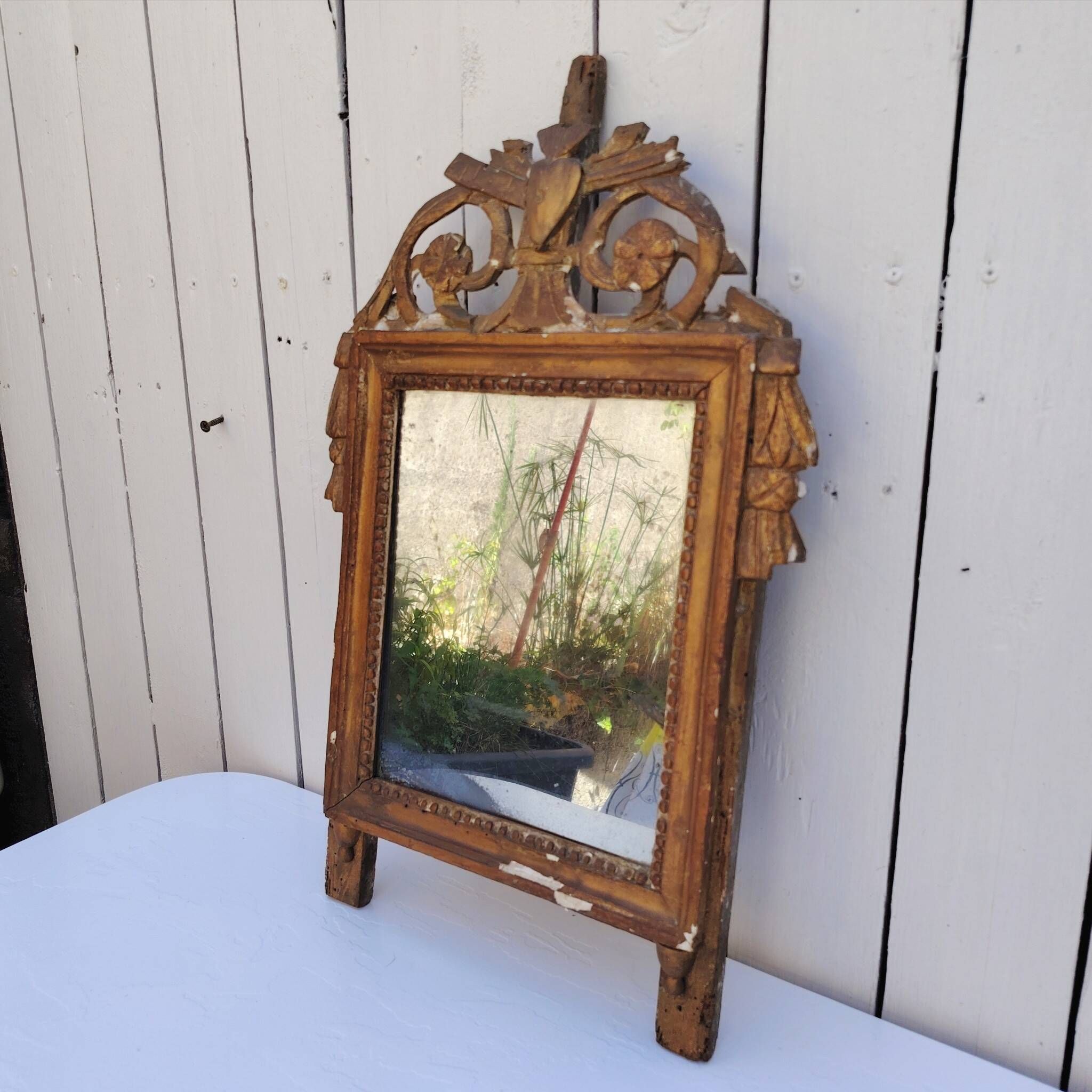 Miroir en bois doré et stuc, style Louis XVI, XIXème