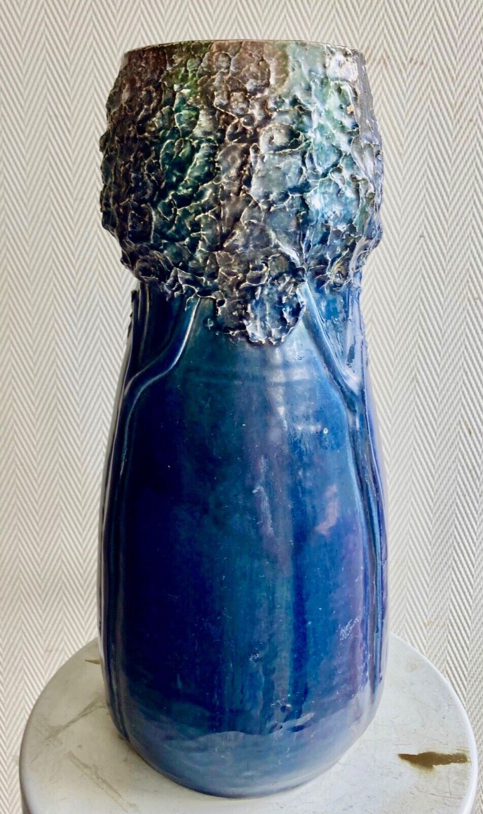 Charles Maes art nouveau ceramic vase in Sint-Amandsberg / Ghent in Belgium