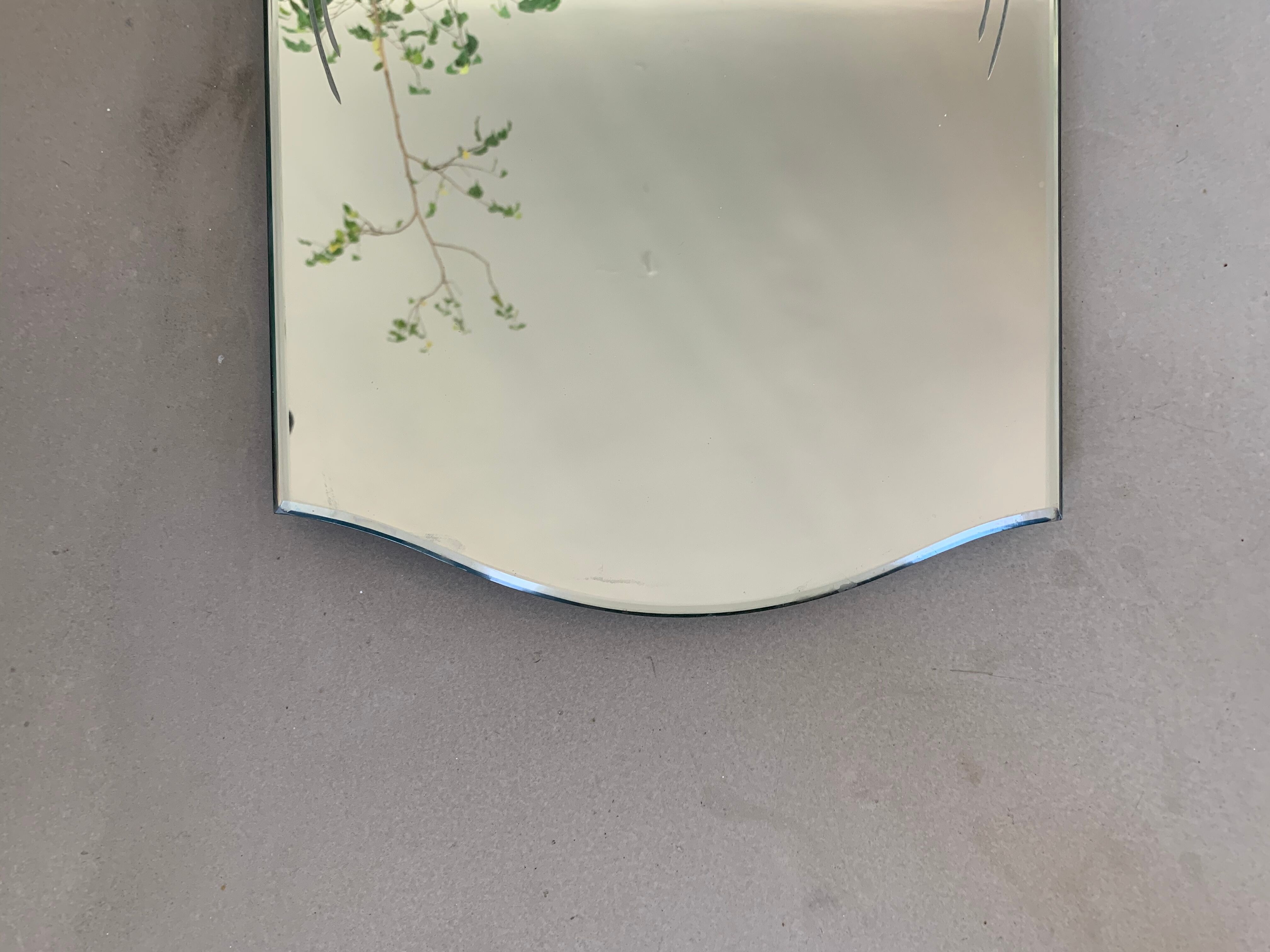 Bevelled and chiseled Venetian mirror  - 54x35cm