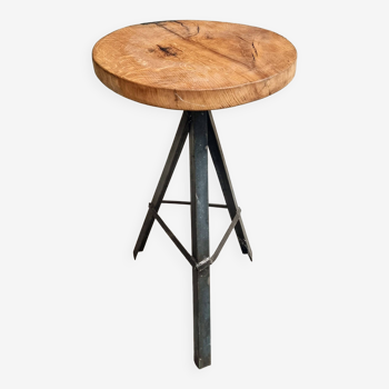 Industrial side table plant table oak with iron leg