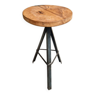 Industrial side table plant table oak with iron leg