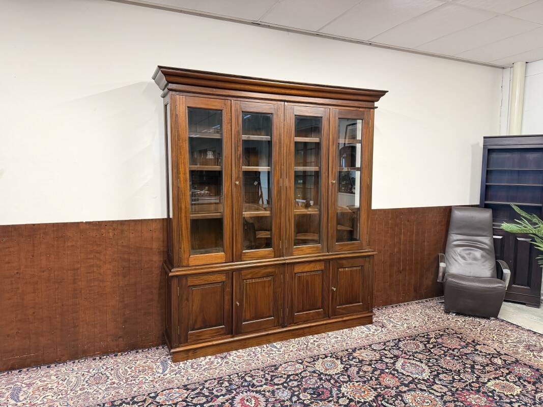 Classic English Bookcase Cabinet