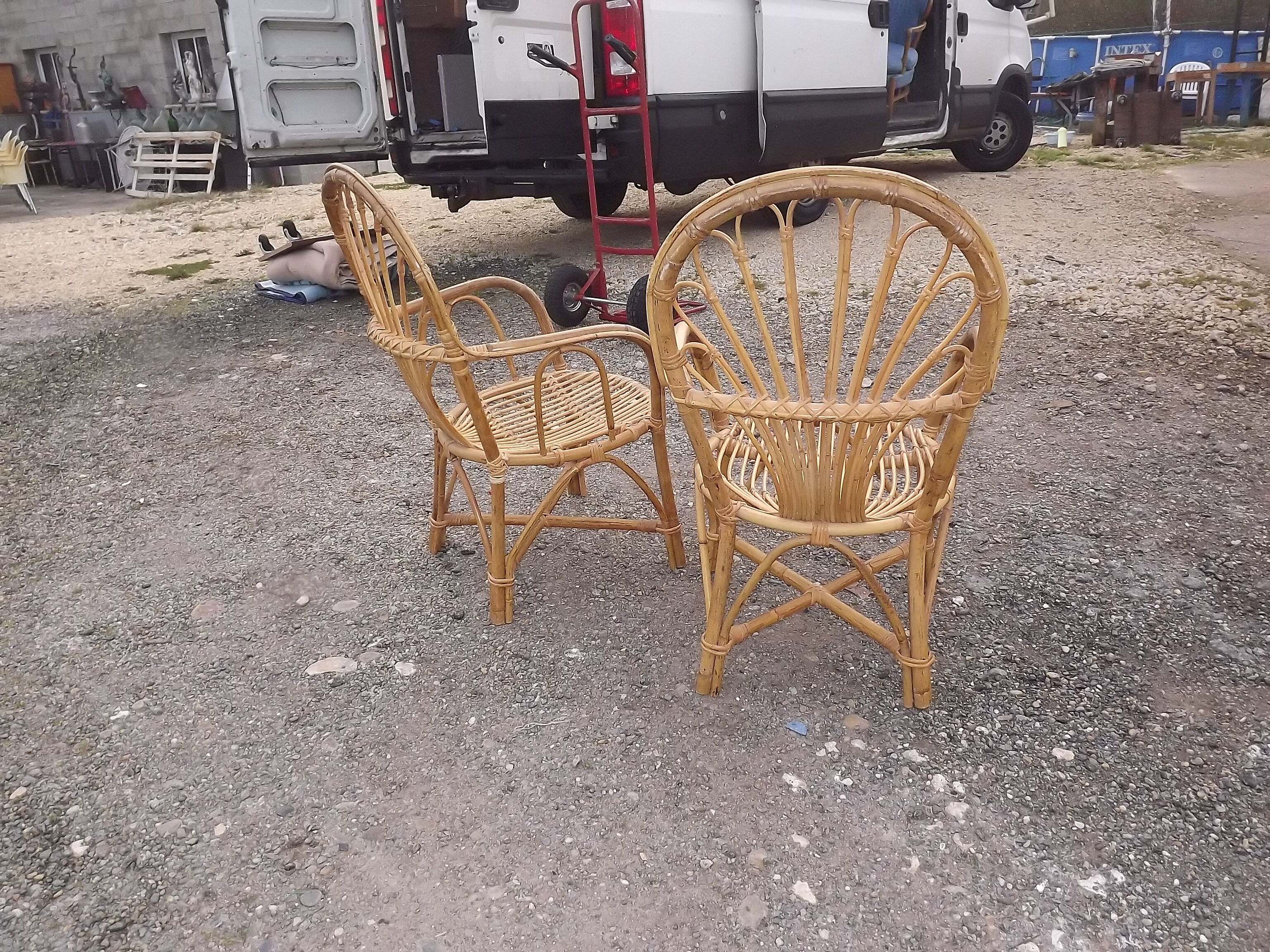 Paire de fauteuils en rotin vintage
