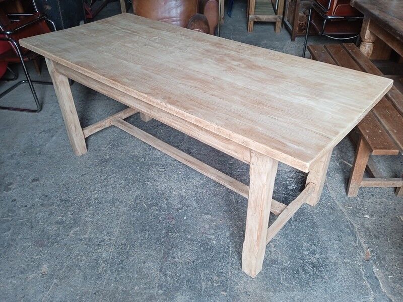 Farmhouse table