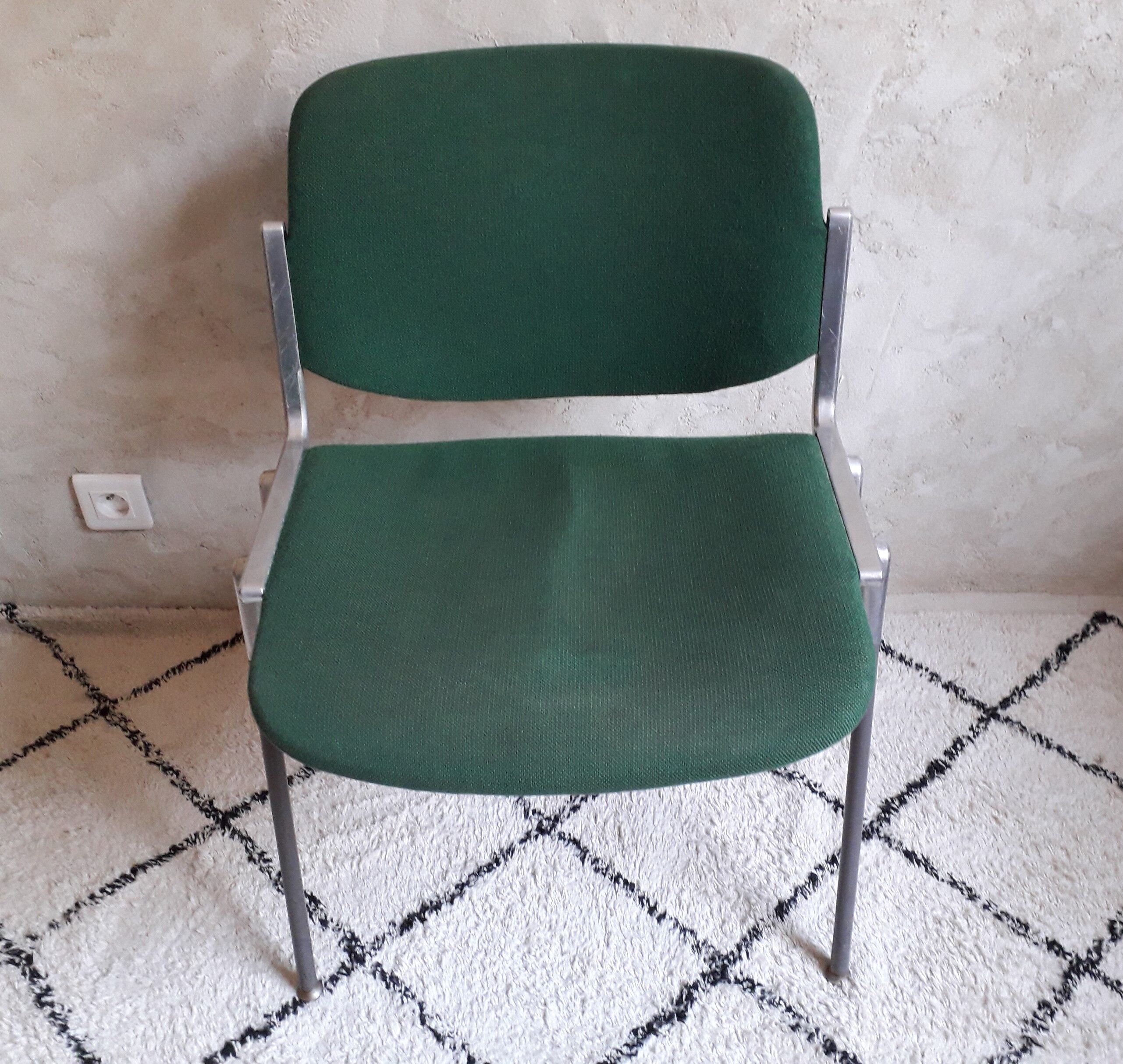 Lot de 4 chaises DSC 106 design Giancarlo Piretti pour Castelli