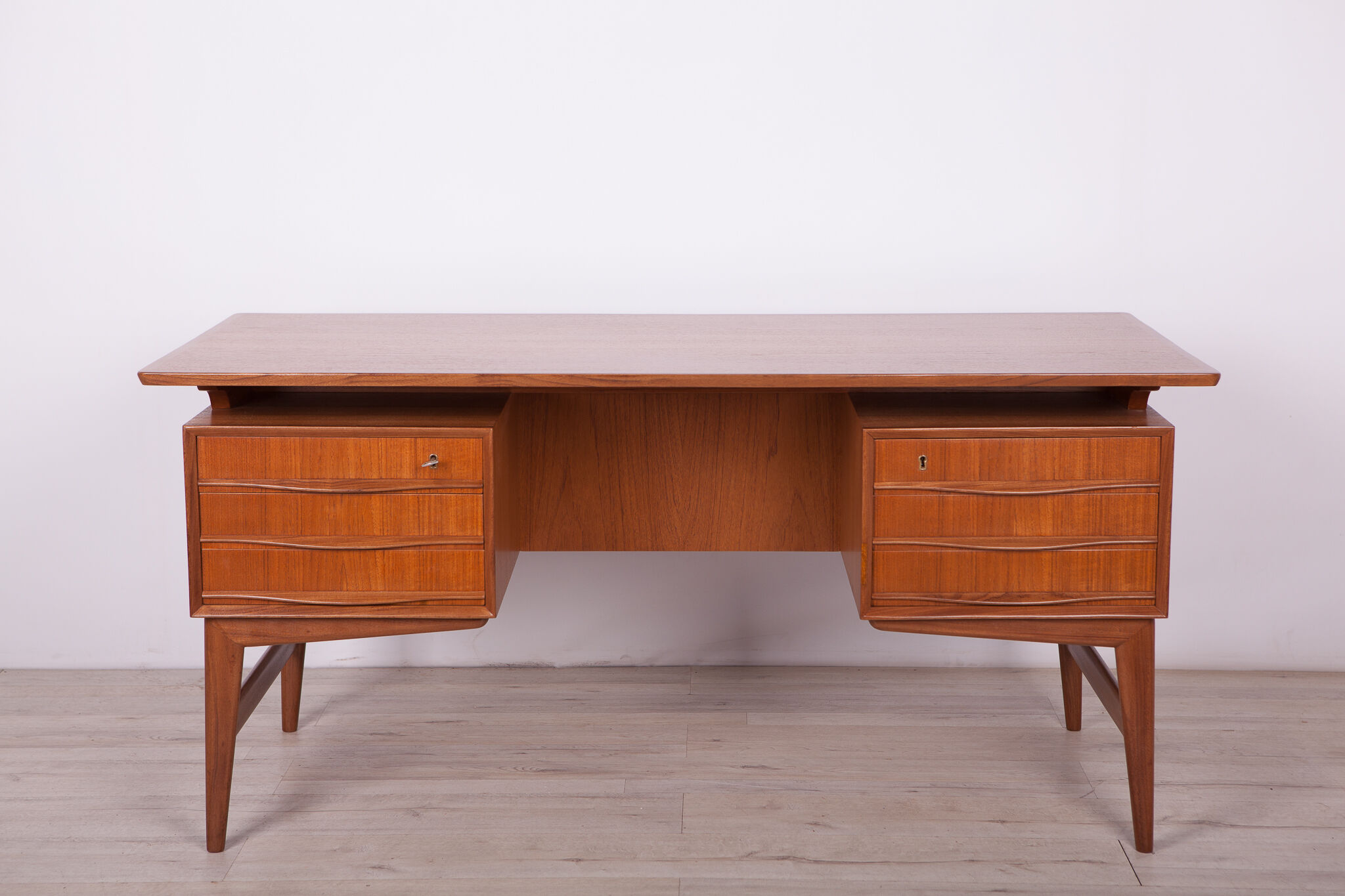 Mid-Century Freestanding Teak Desk, 1960s