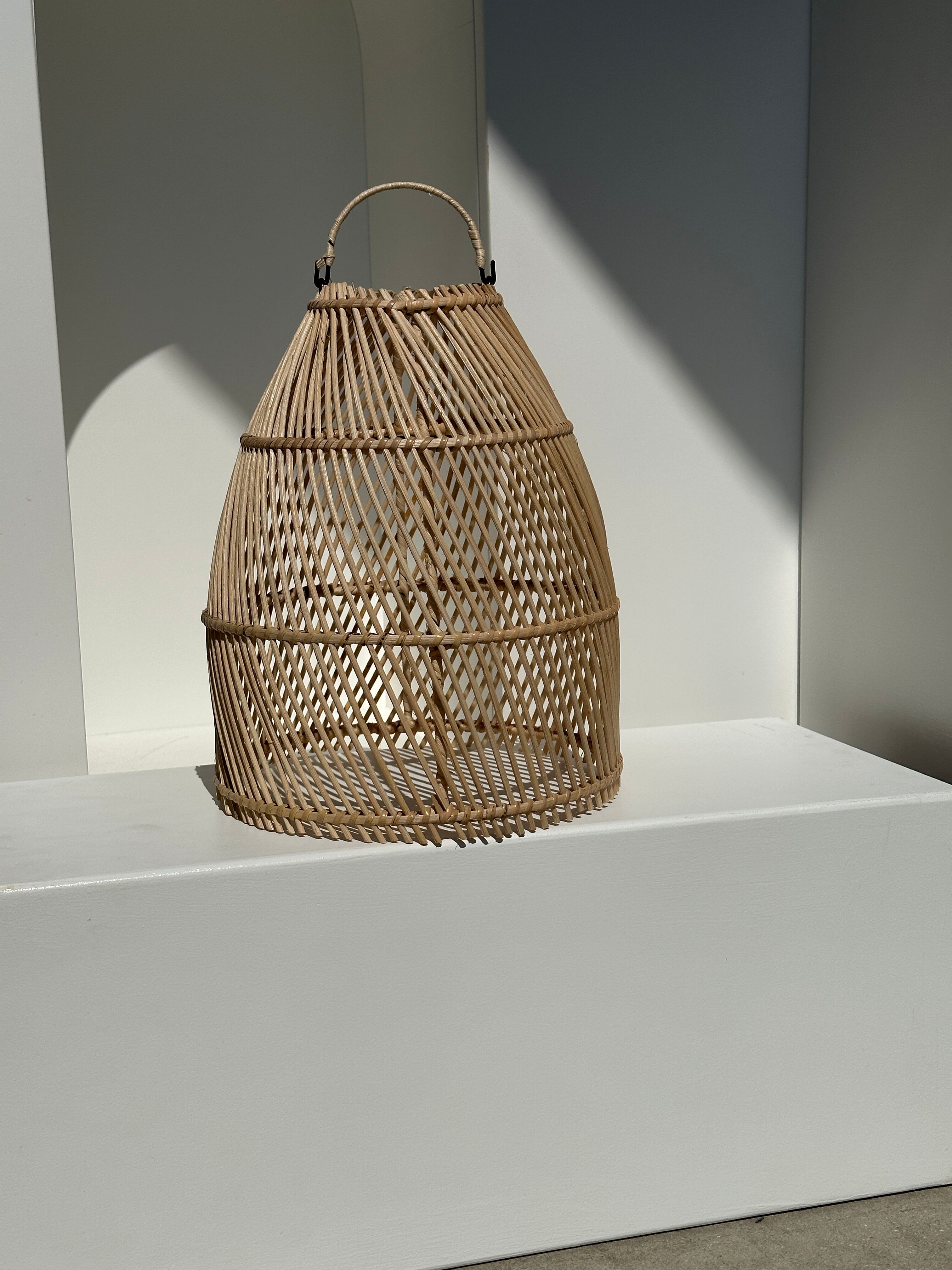 Suspension en rotin en forme de cloche d25 h28