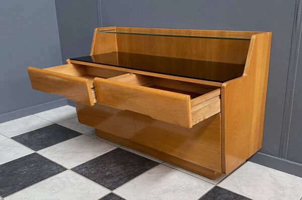 buffet bas avec plateau en verre noir années 1960