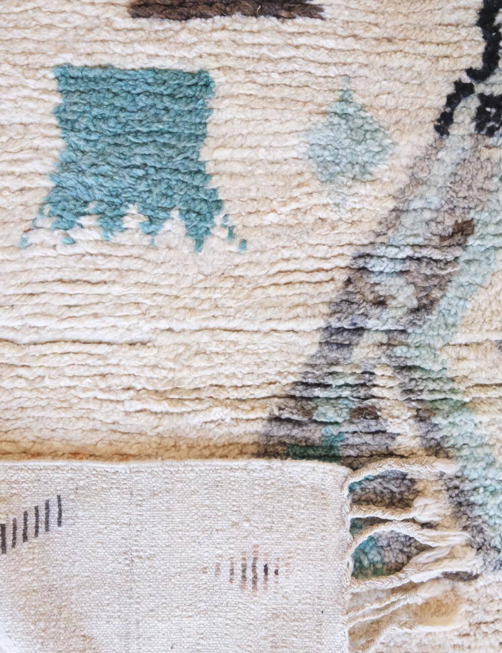 Natural Colors Rug from Morocco - 253 x 174 cm