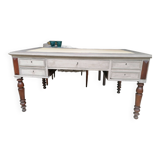 Flat desk