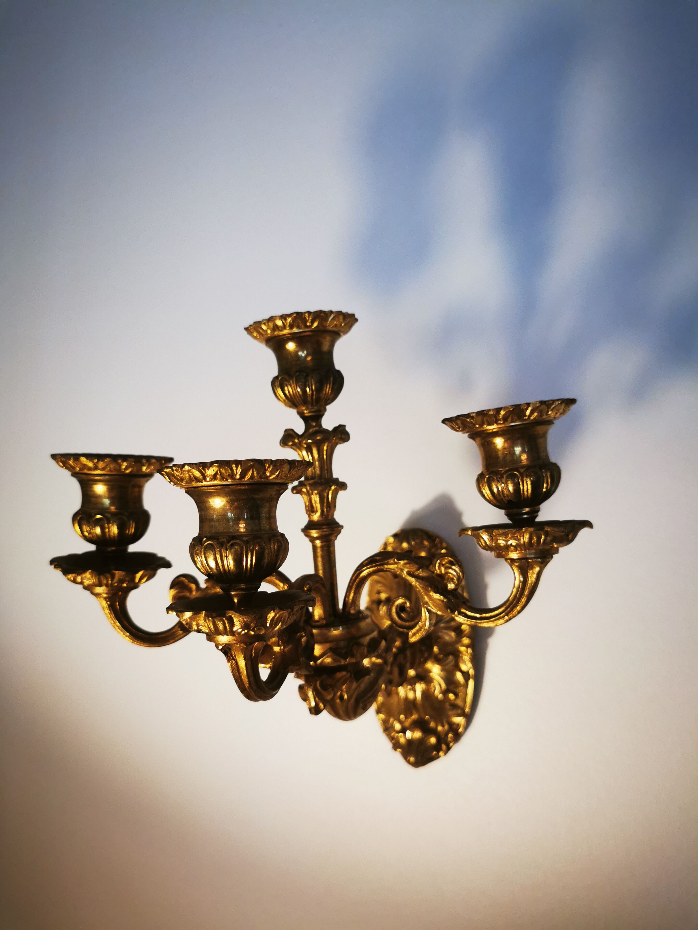 Pair of appliques in gilded bronze and brass late nineteenth h:26CM