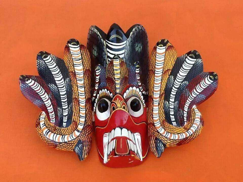 Wall mask Polychrome carved wood