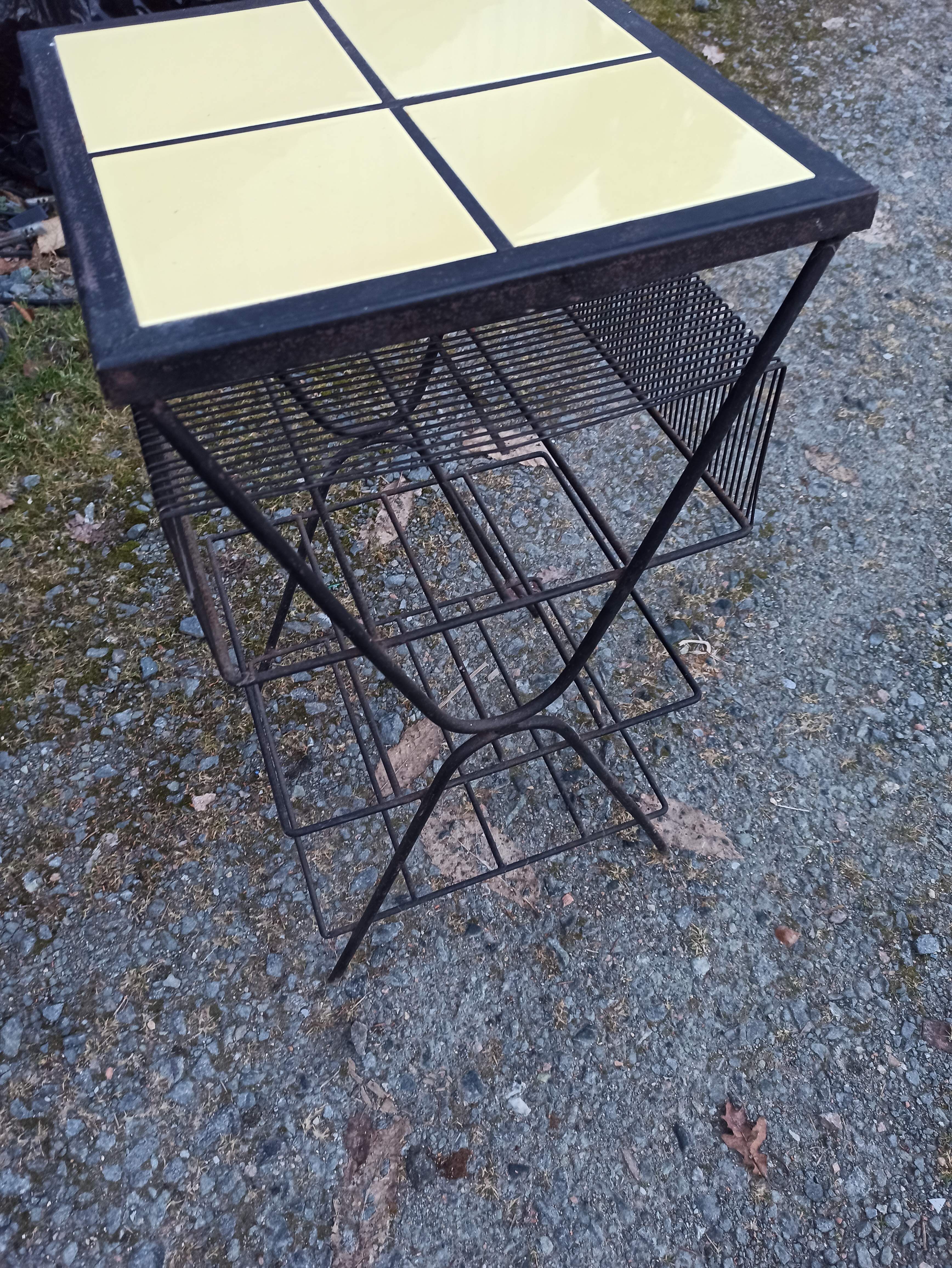 Porte vinyles meuble d'appoint en fer
