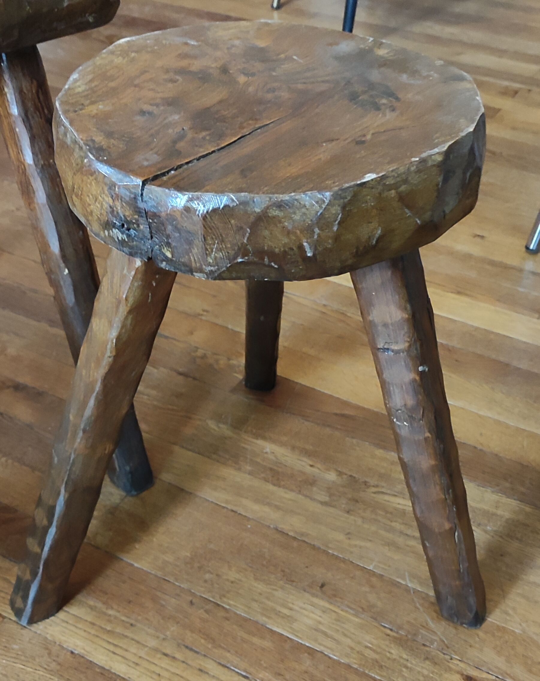 Brutalist living room / coffee table + 3 stools / design 20th
