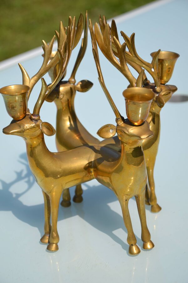 Ancien bougeoir cerf en laiton