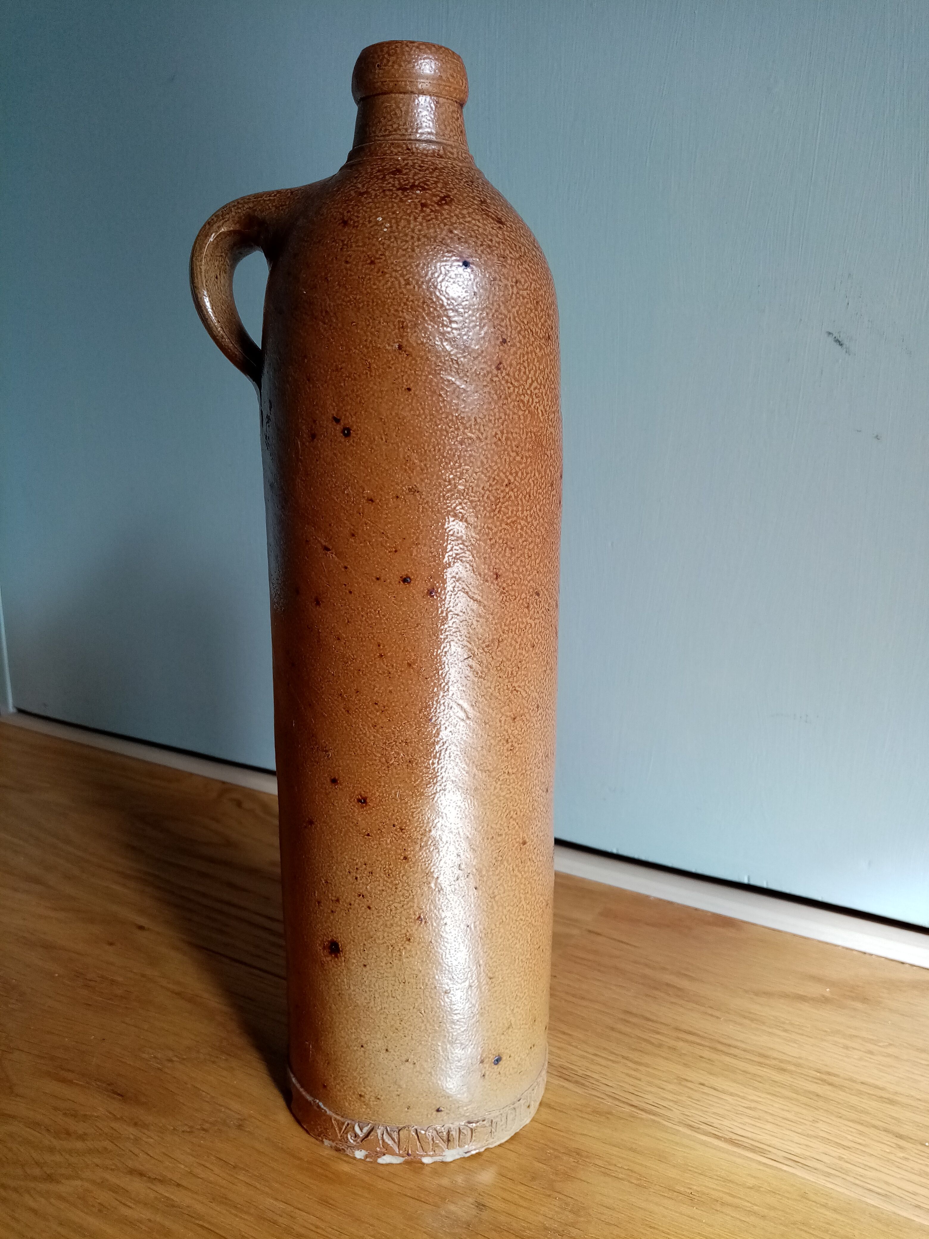 Pyrity sandstone bottle Fockink Amsterdam