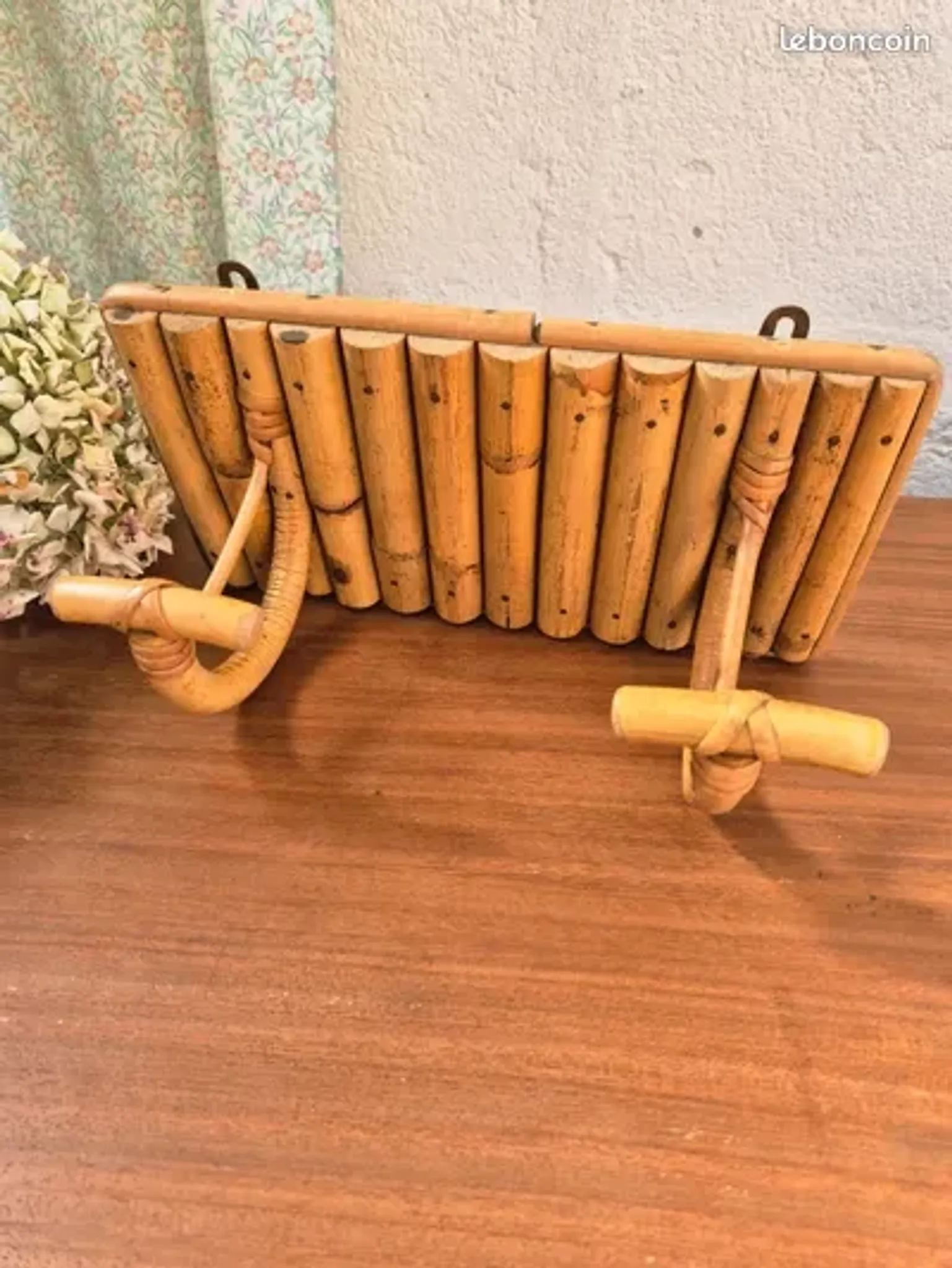 Patère double vintage rotin