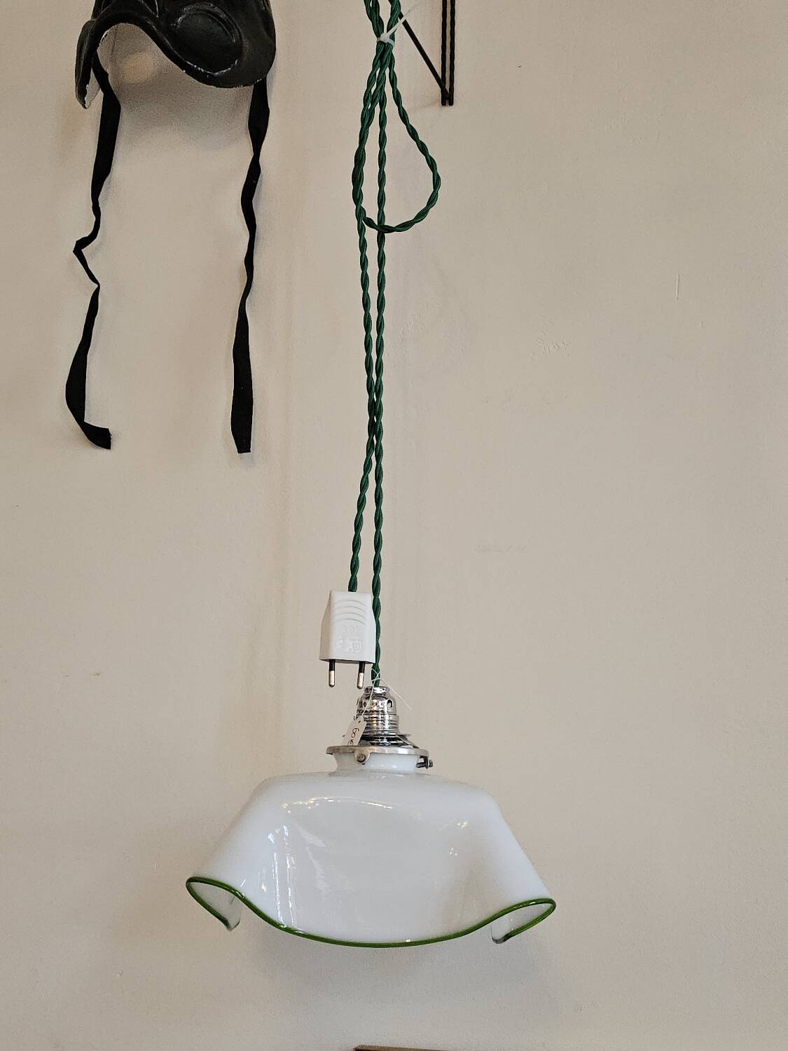 Suspension torchon opaline vintage