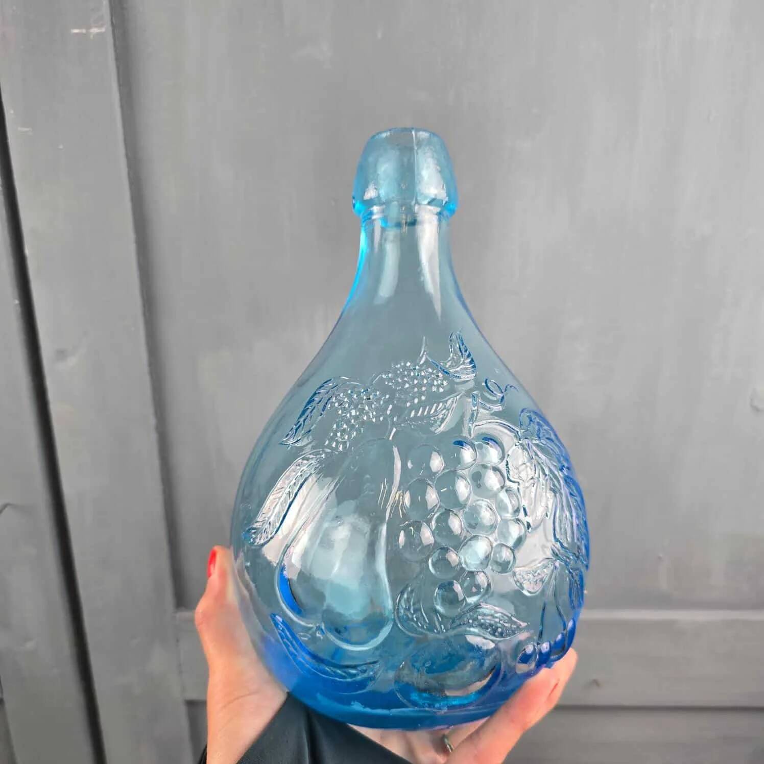 Vintage Italian aqua blue carafe "Fruit Juice", relief glass Casadis Milano