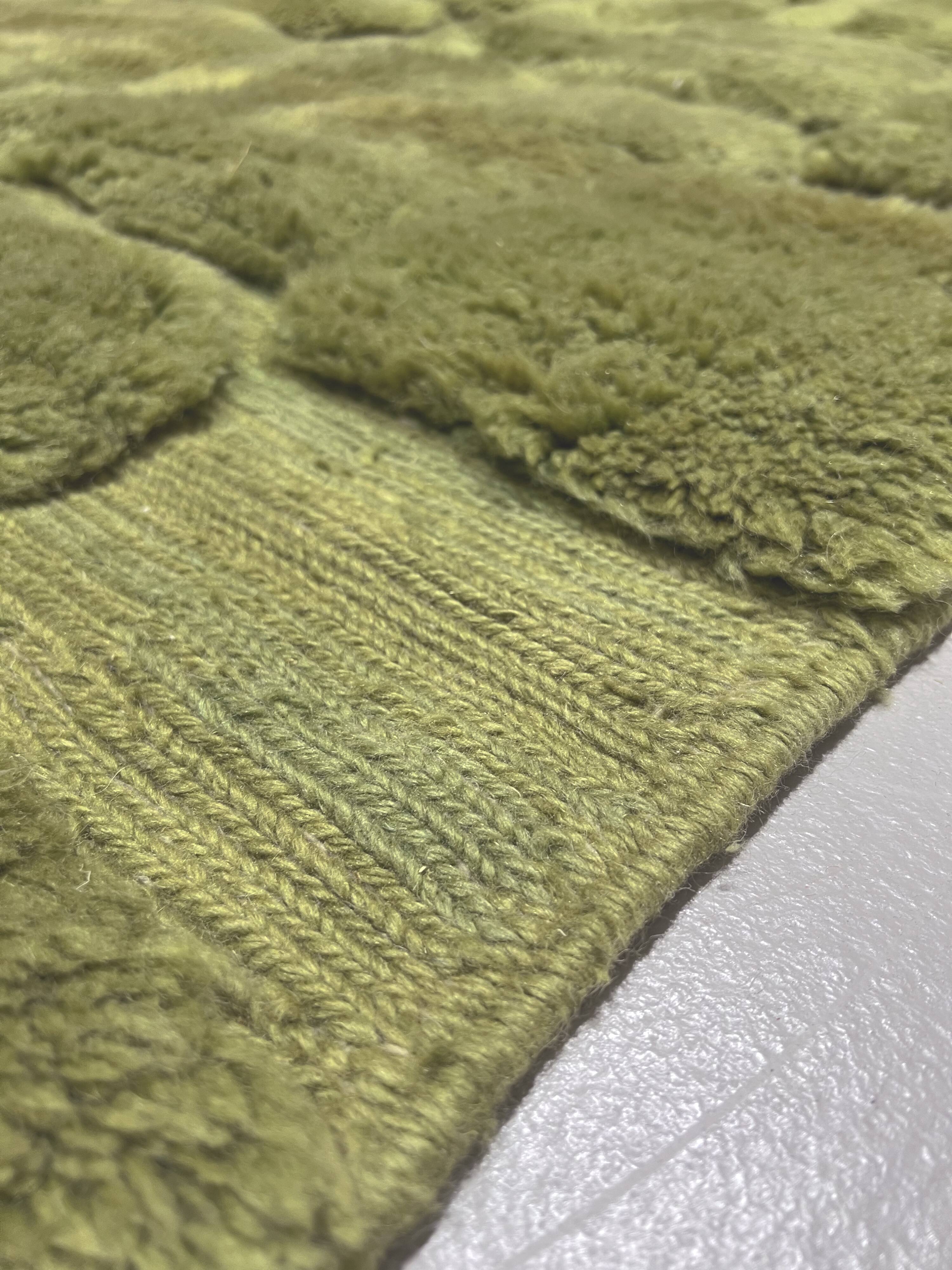 Green M'rirt Berber rug with engraved patterns, 3.10x2m