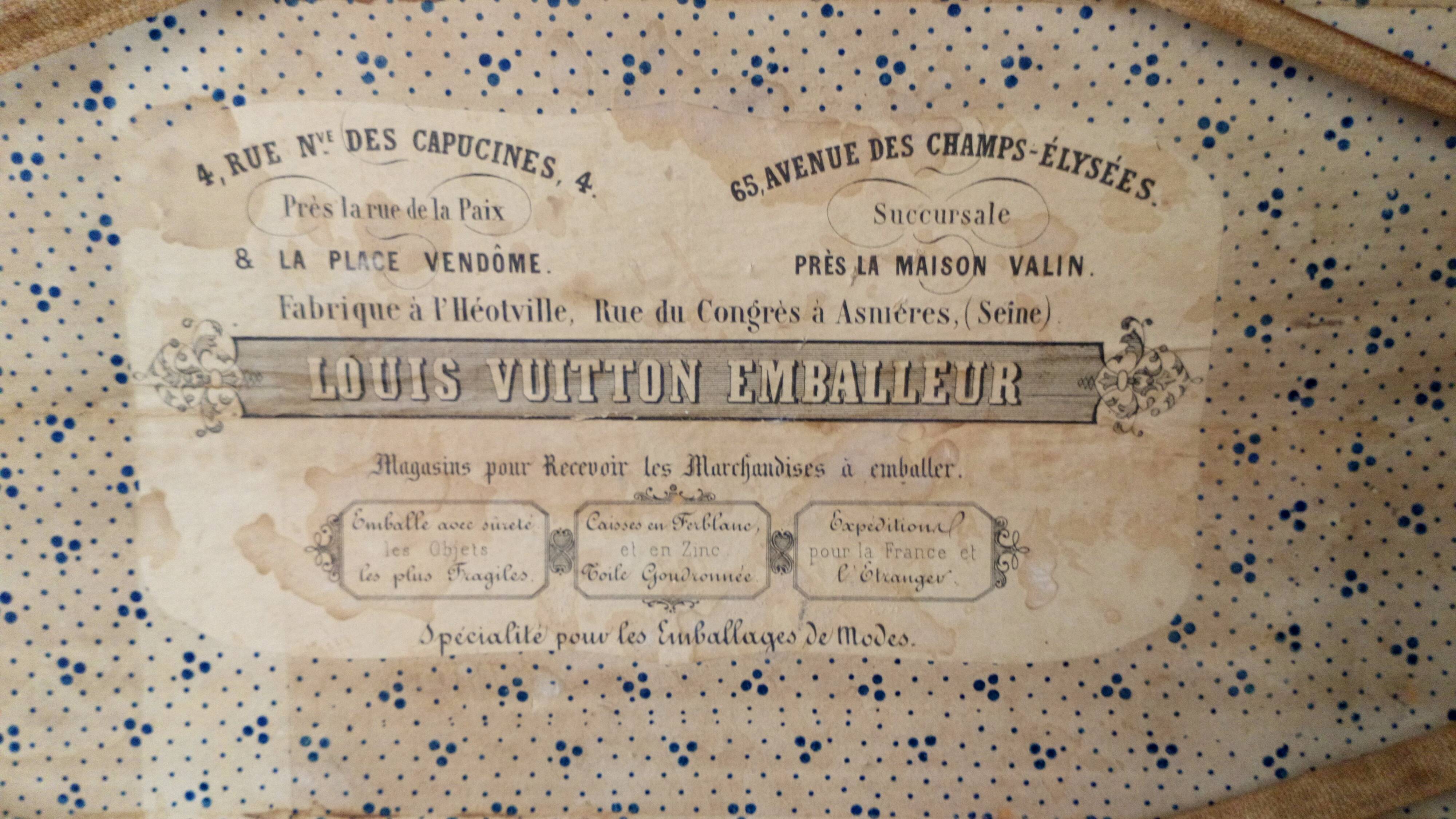 Coffre en bois Vuitton