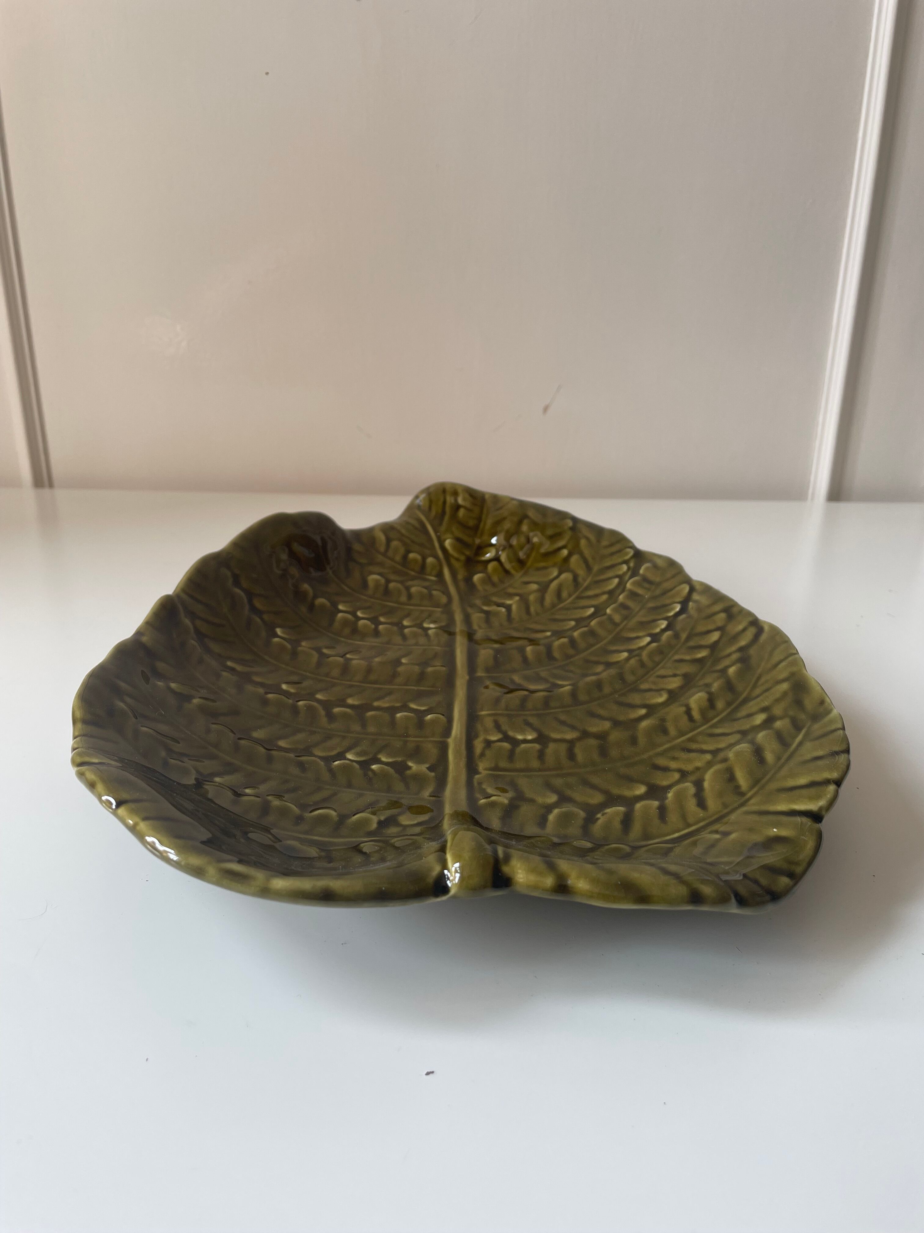 Ceramic fern dish Sarreguemines