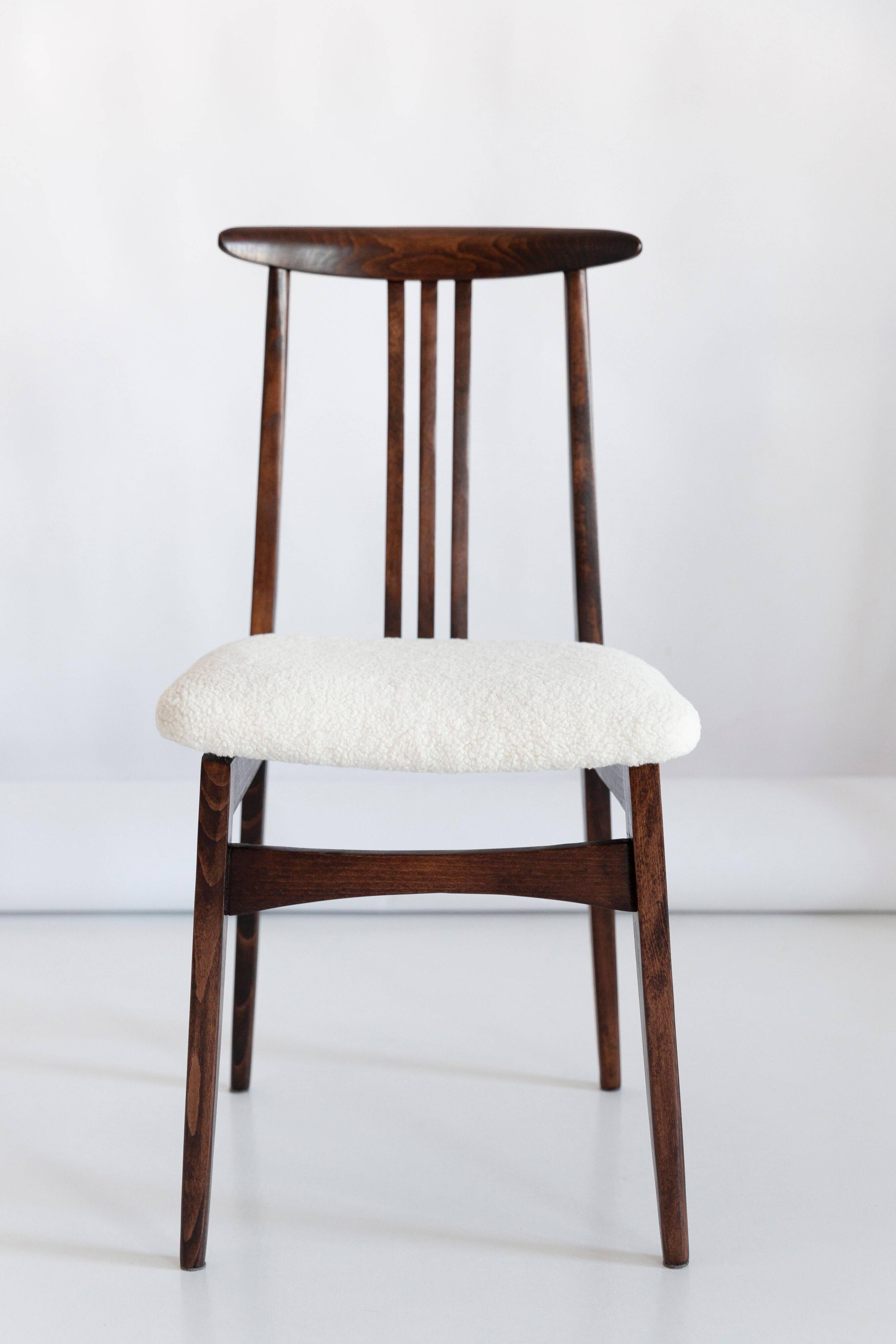 Beech chair with light boucle fabric, design by M. Zielinski, Europe, 1960s