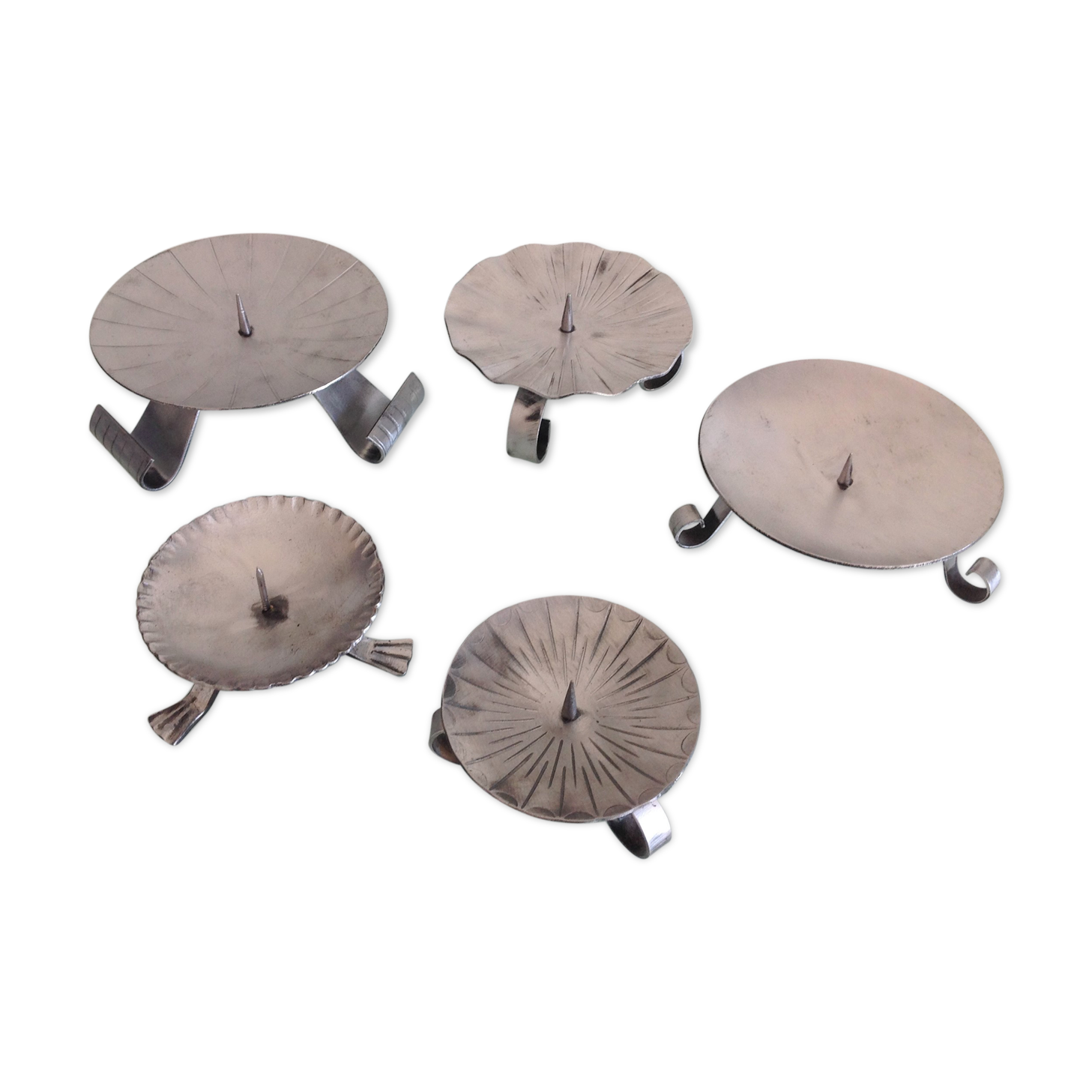 Suite of five candlesticks in brushed metal / vintage 60s-70s