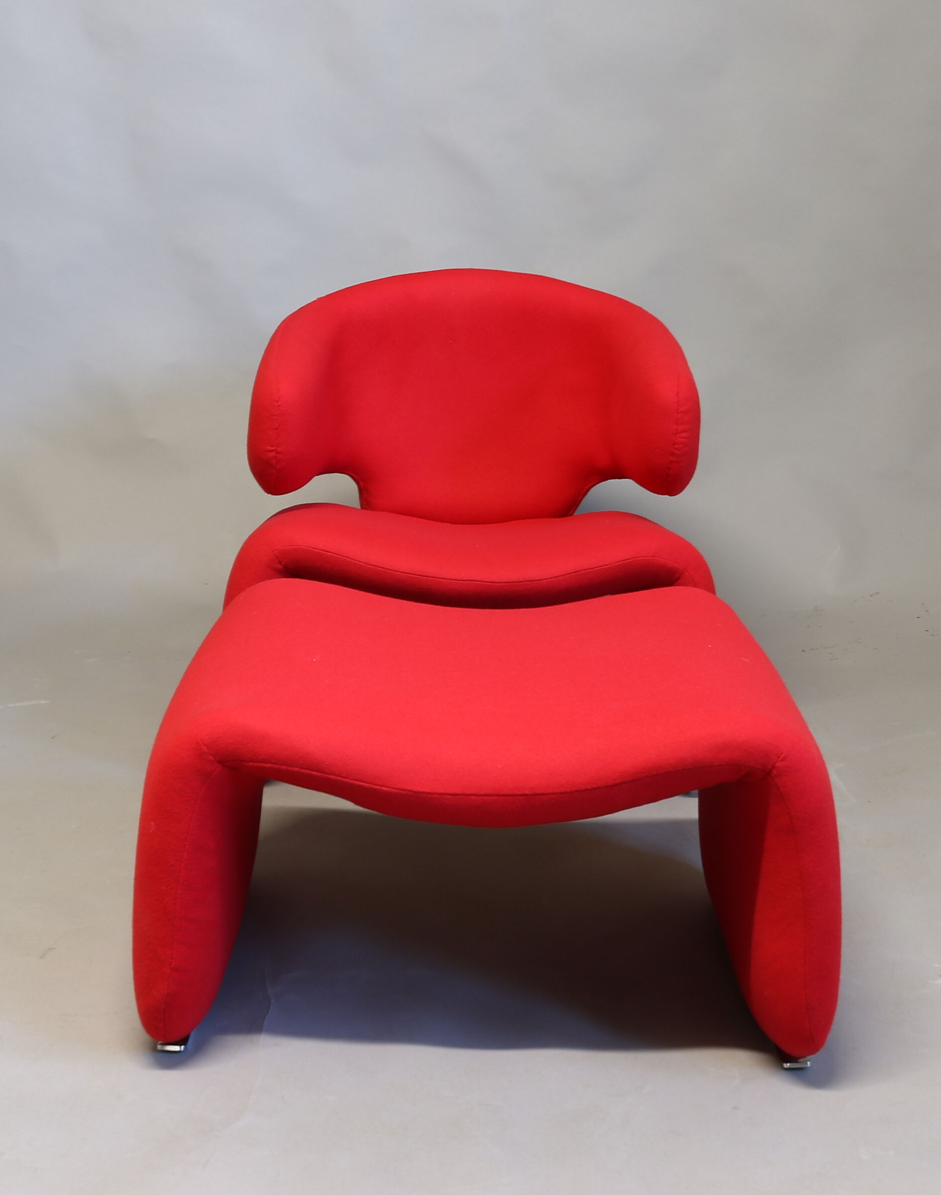 Djinn chair with foot stool by Olivier Mourgue in 1965 for Airborne