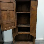 Antique solid oak furniture – Rustic pantry from the pre-17th century