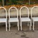 4 chaises en acier blanc et cuir gris