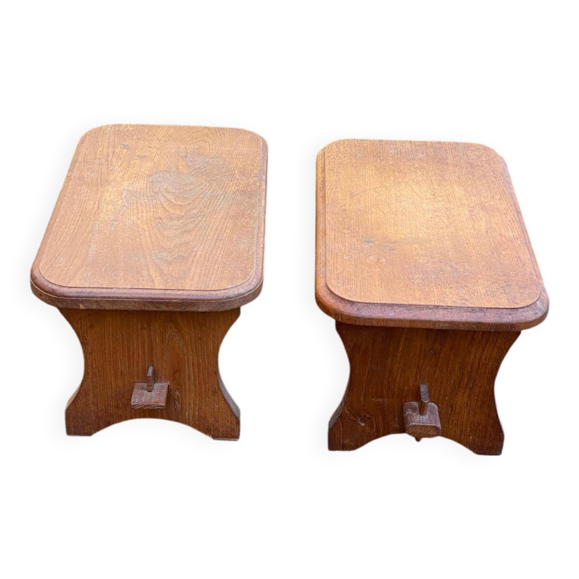 2 vintage farmhouse stools in solid oak from the 19th century.