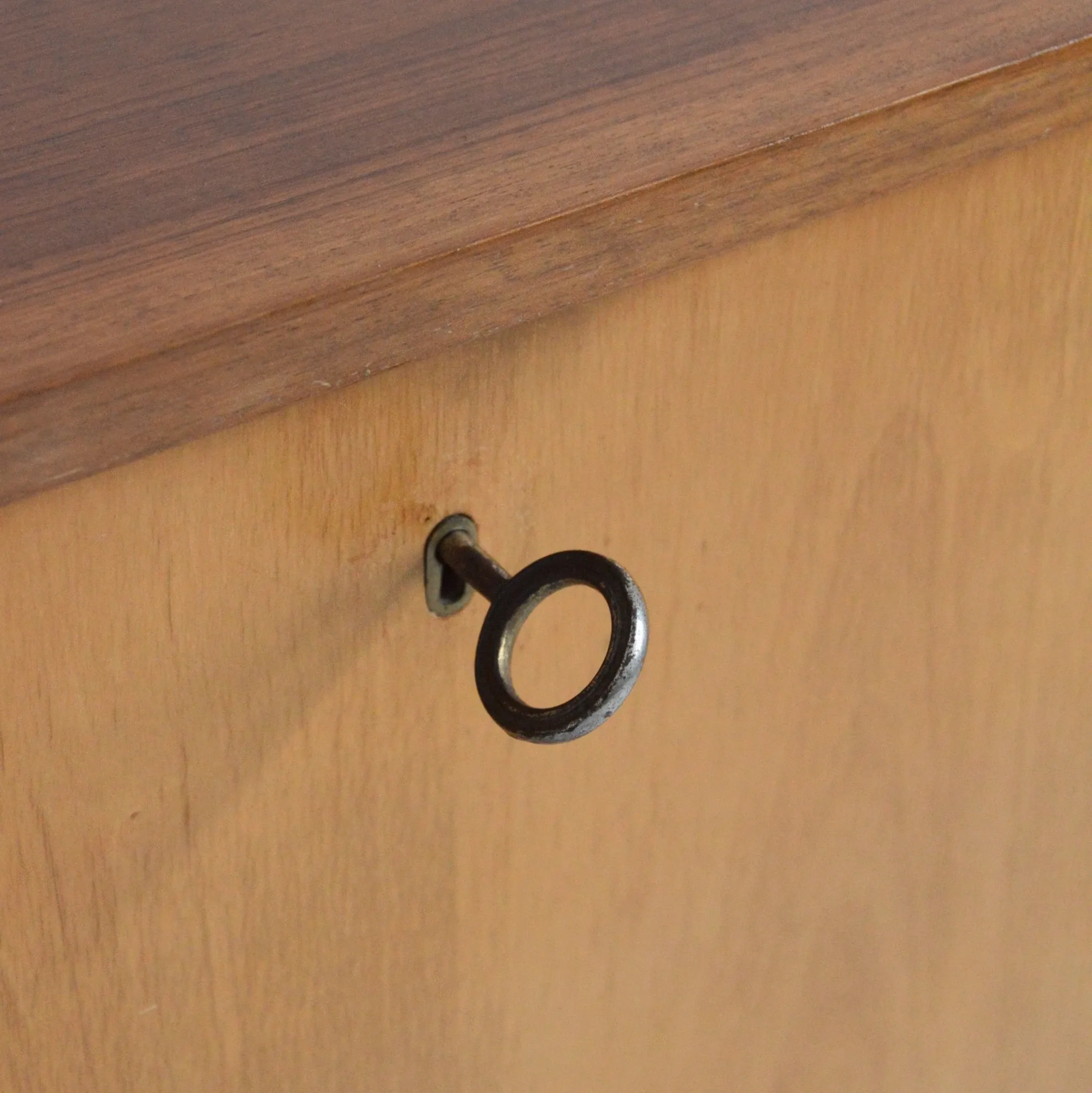 Enfilade / Vintage 1950s bar cabinet with compass legs