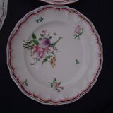 3 plates in opaque porcelain of Lunéville diam 22 cm