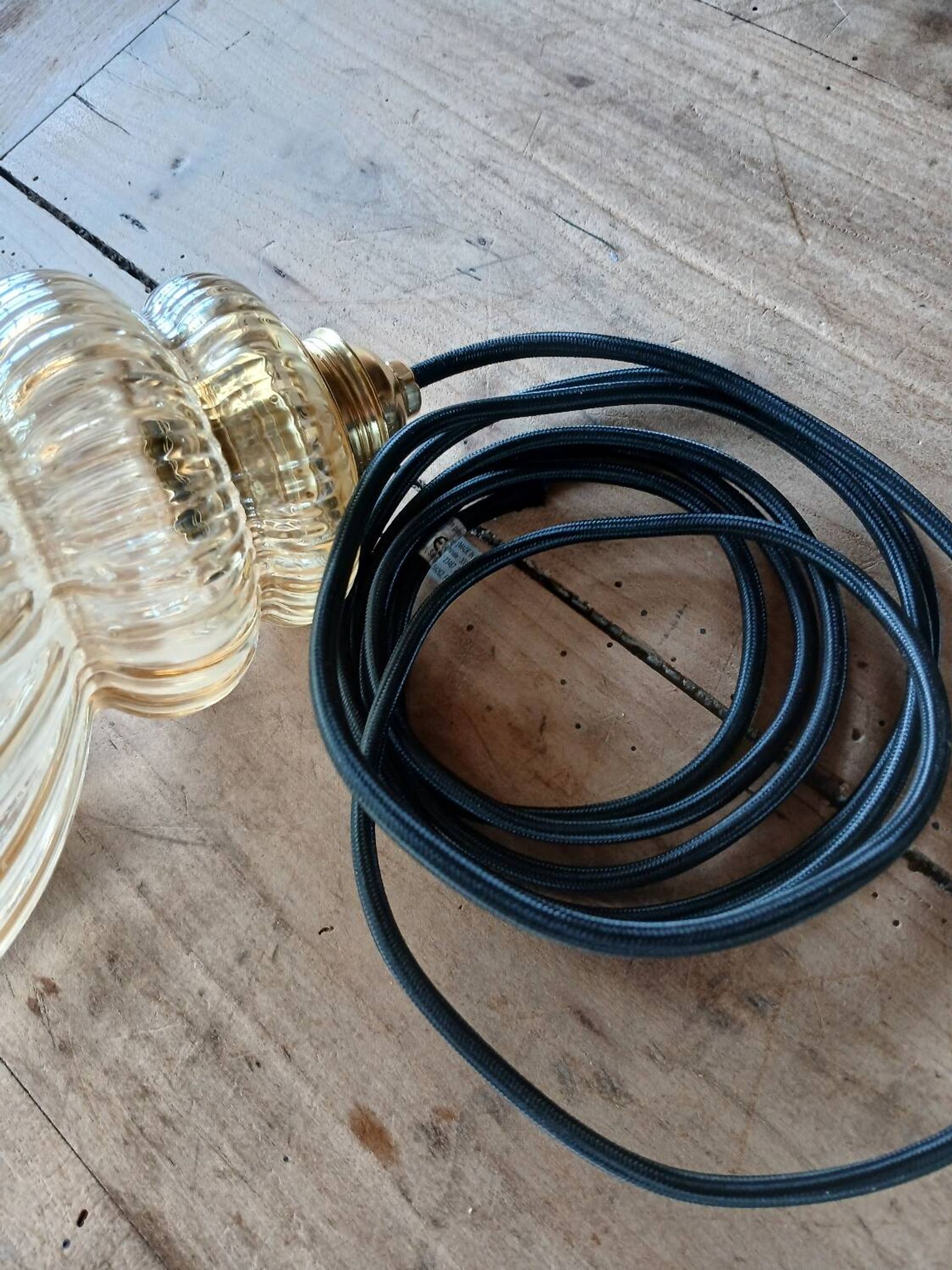 Suspension vintage en verre