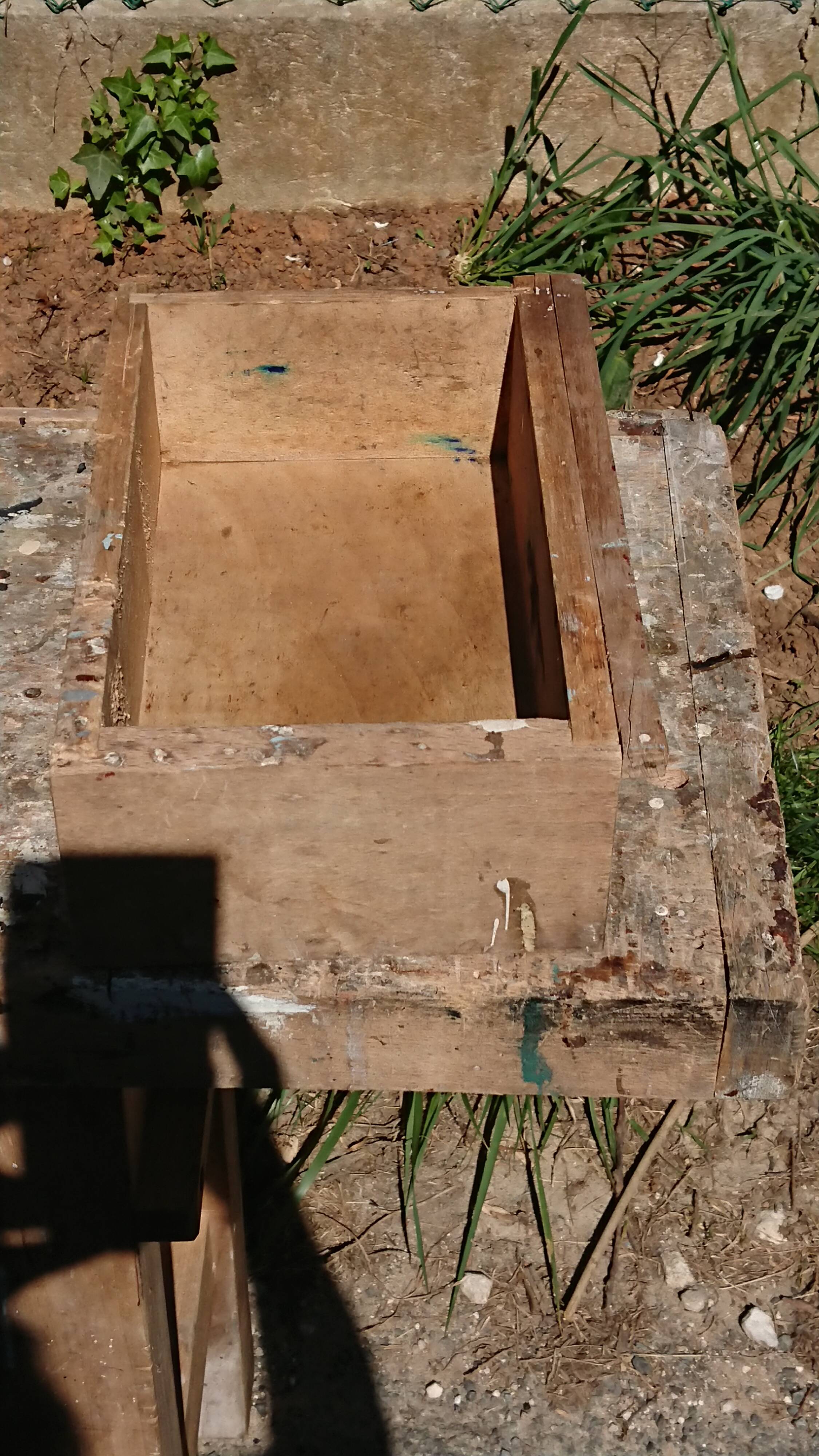 Built in raw wood with its press and valet - GRENAD