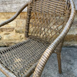 Small children's chair in beige scoubidou.